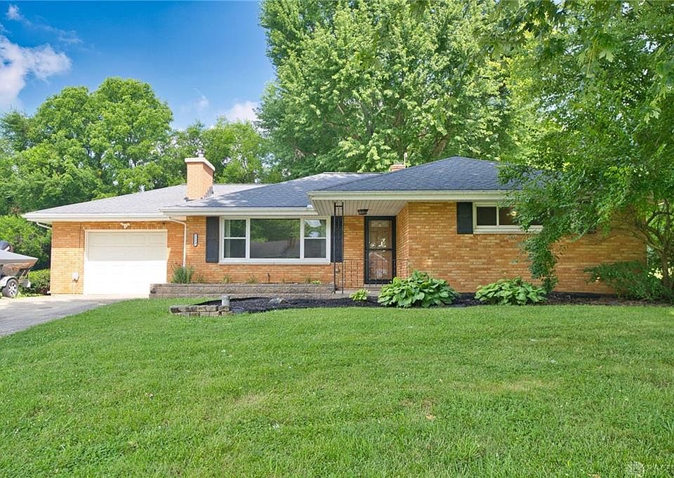 2113 Hilltop Rd, Xenia, OH 45385 Zillow