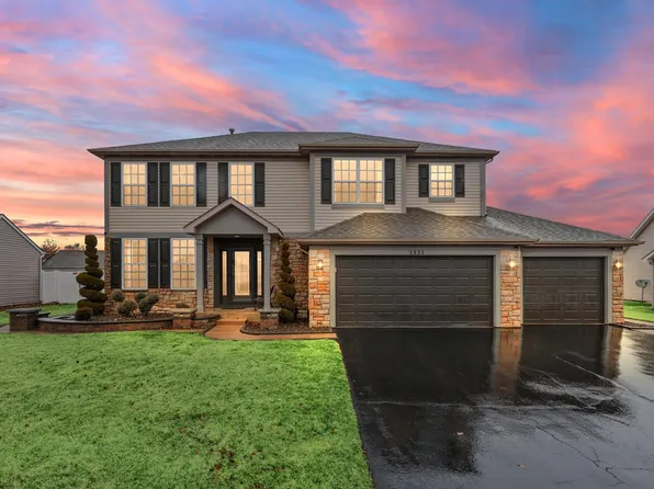 1321 Flagstone Dr, Dyer, IN 46311