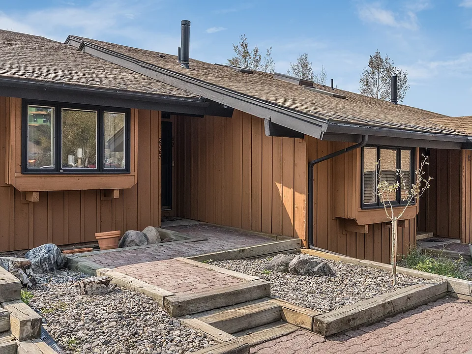 2767 Apres Ski Way