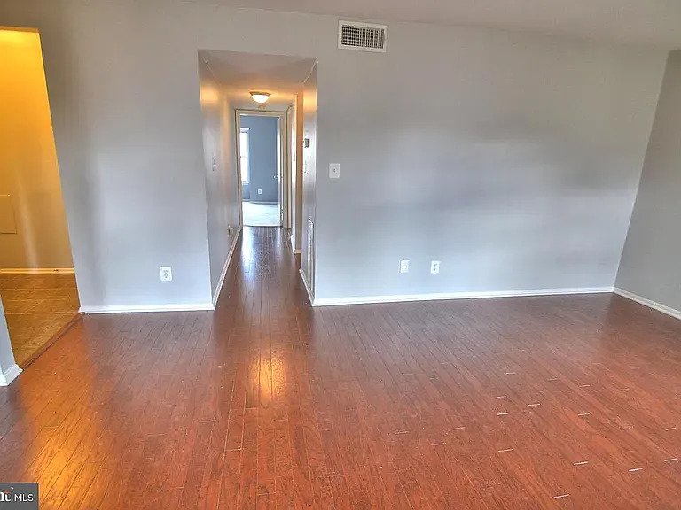 1707 Ascot Way #E — Photo 16
