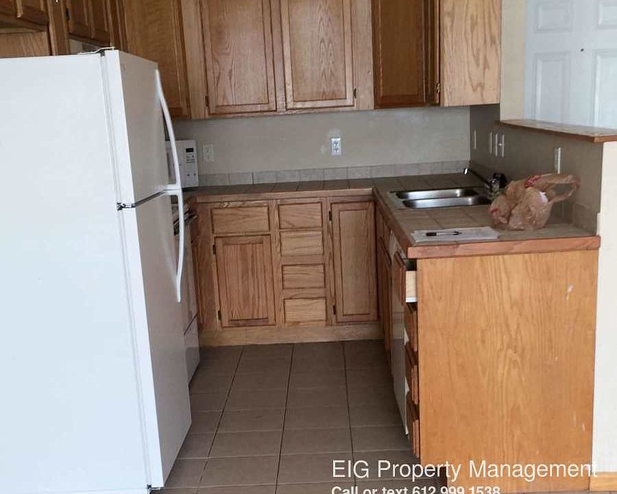 1st image of 966 Robert St S APT 303