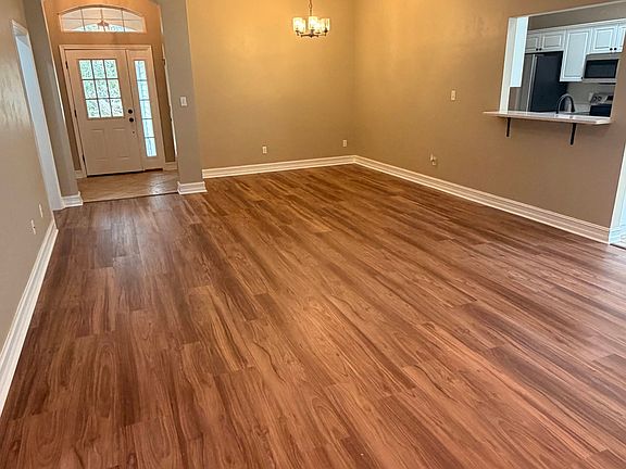 3rd image of 1837 Acorn Ridge Trl