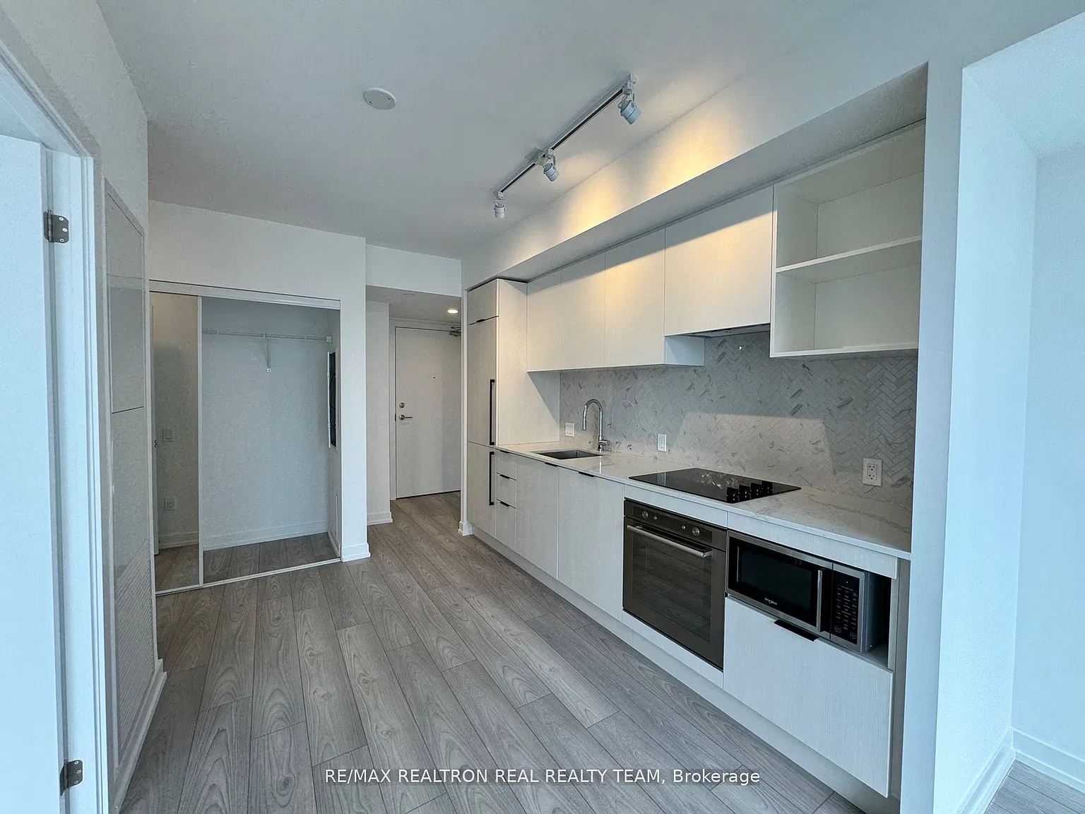 1 bed, $2,150 — Photo 4