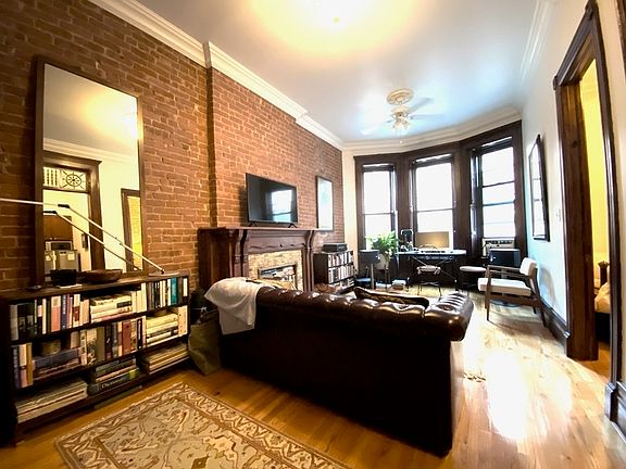 2nd image of 221 W 78th St APT 2F