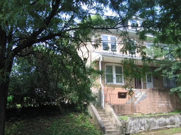 359 W Nesquehoning St, Easton, PA 18042