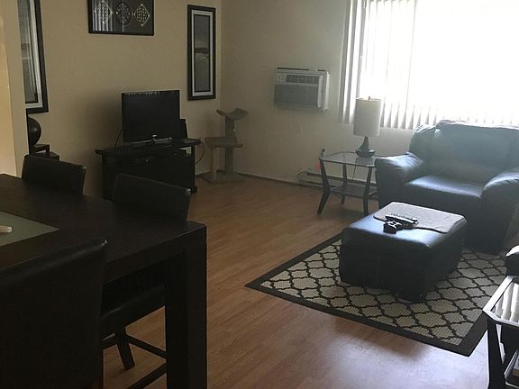 4th image of 67 Milliken Ave APT 10