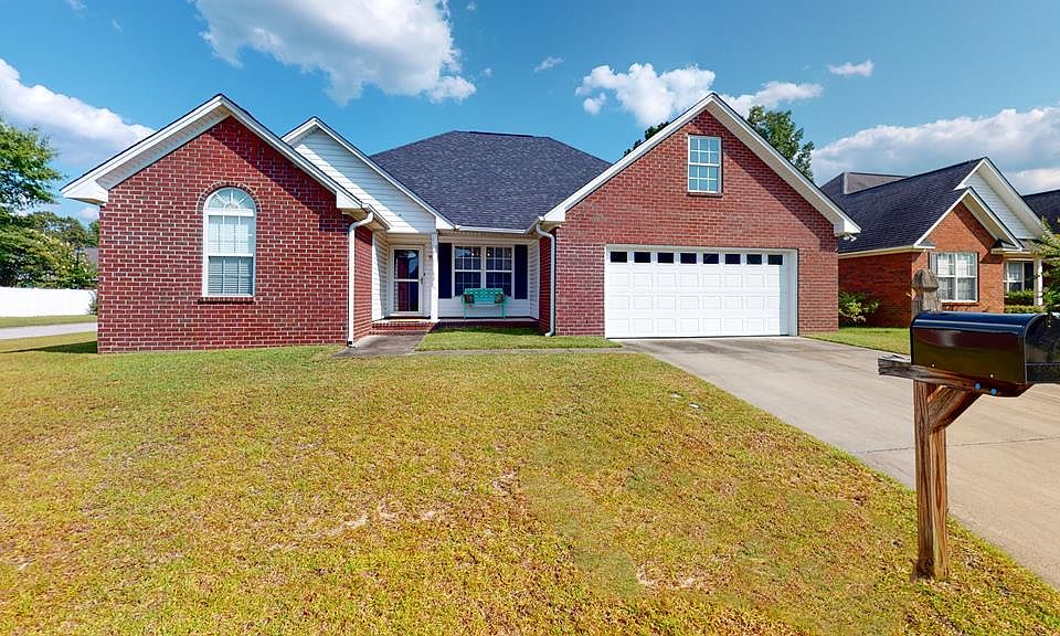 1st image of 395 Continental Dr