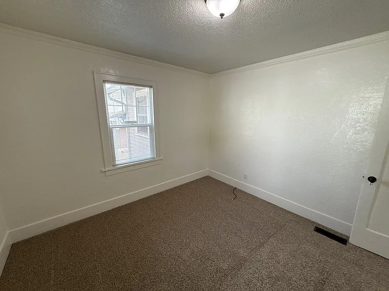 1165 Hood St NE — Photo 21