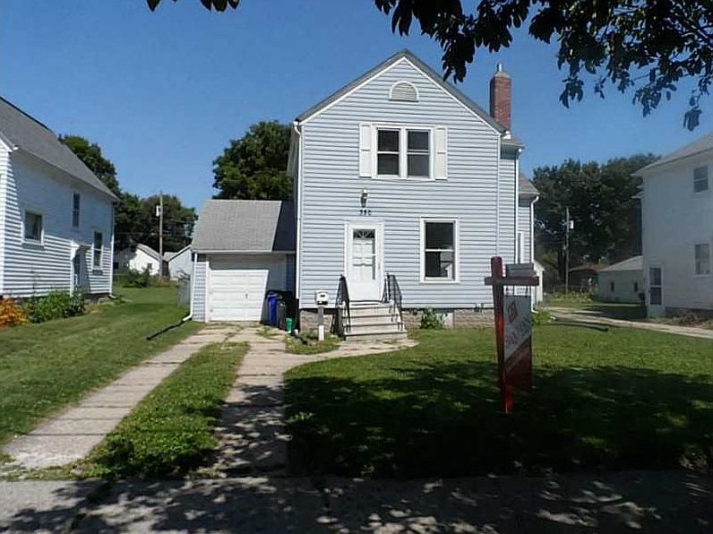 1st image of 350 30th Street Dr SE