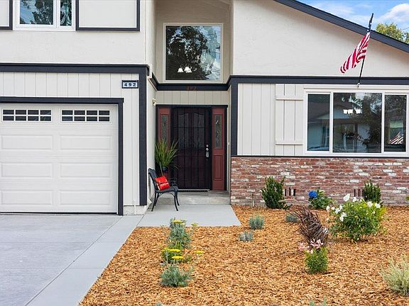 3rd image of 492 Albert Way