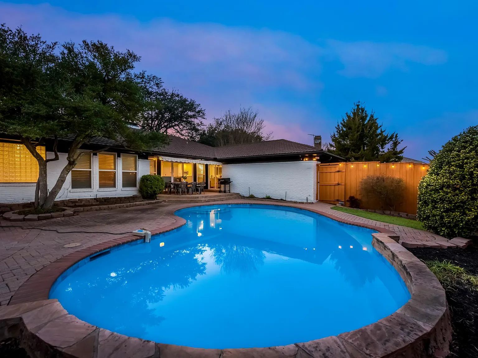 8810 Vista Oaks Cir — Photo 2