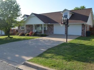 1214 Laura Ave, Berryville, AR 72616