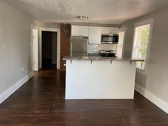 2nd image of 5515 Bridge Ave #Up