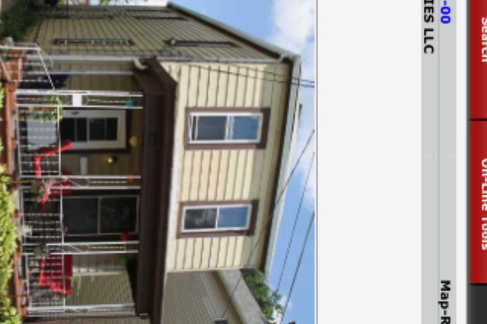 2nd image of 650 W Chapel St