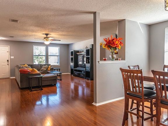 5th image of 1536 Flagstone Ln