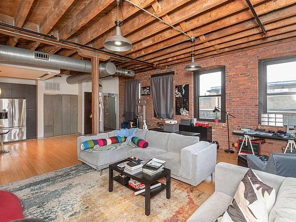 4th image of 61 New Jersey Railroad Ave APT 7