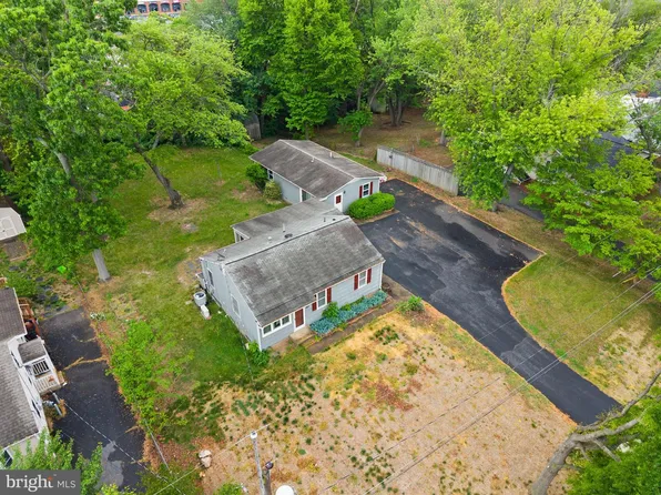 17423 Wilson St, Dumfries, VA 22026