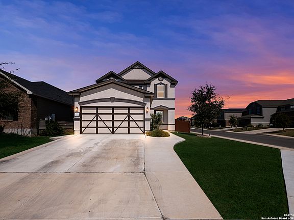 2nd image of 8204 Victory Cove