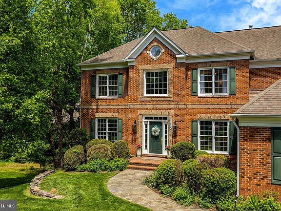 3rd image of 11394 Fox Vale Glen Ct