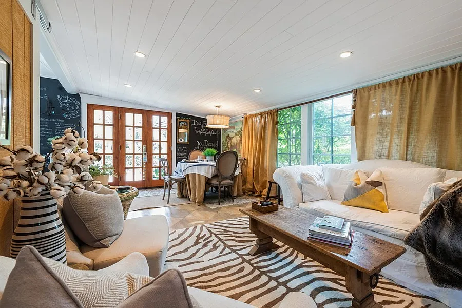 2 bed, 1300 sqft, $30,000 — Photo 3