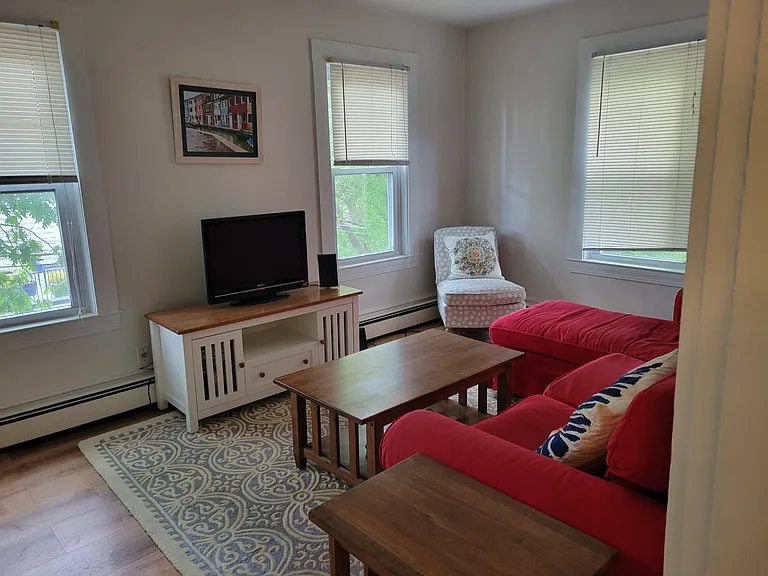 32 Bristol St #3 — Photo 2