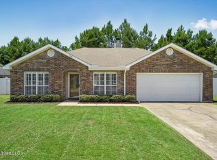 3305 Joy Ln, Ocean Springs, MS 39564