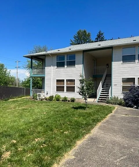 2239 Hawthorne St #2 — Photo 2