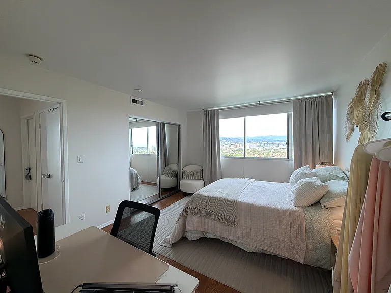 2170 Century Park E #1202 — Photo 30