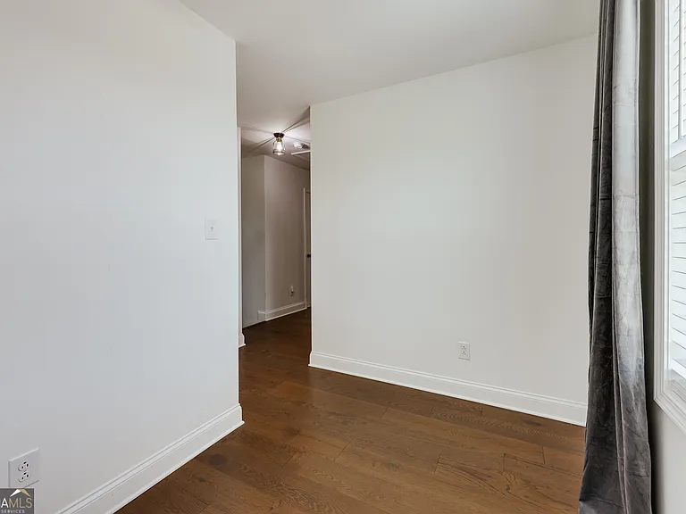 499 Little Oak St — Photo 30