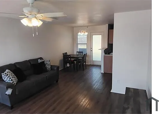 411 Creek St #B — Photo 5