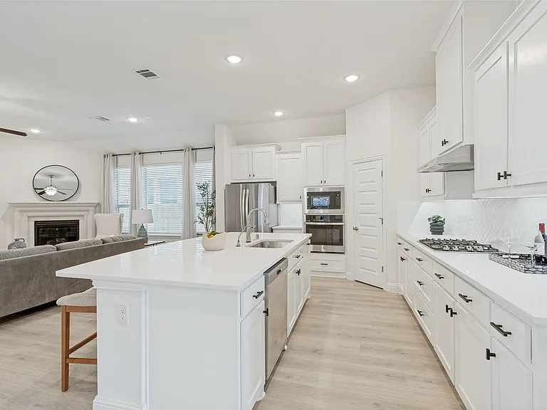 5304 Babcock Rd — Photo 12