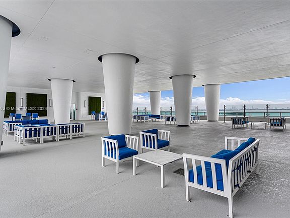 4th image of 1800 N Bayshore Dr APT 4108