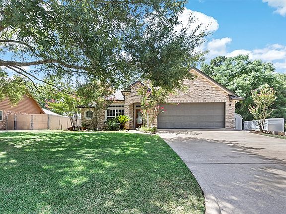 3rd image of 2413 Settlers Way