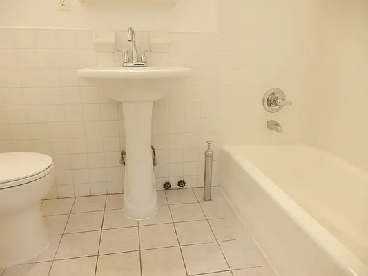 Rented by John O'Kelly Real Estate | media 6