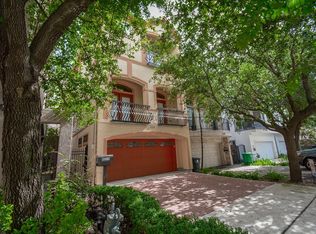 5210 Floyd St, Houston, TX 77007