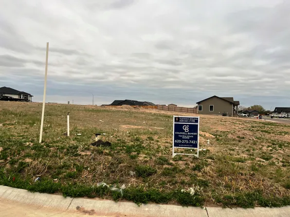 2168 Glenwood Dr, Garden City, KS 67846