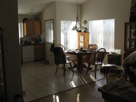 5th image of 10421 Red Fern Ct SE