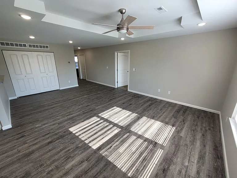 100 Whispering Meadows Dr — Photo 12