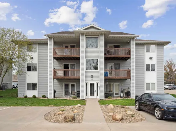 120 Shannon Dr Unit 7, North Liberty, IA 52317