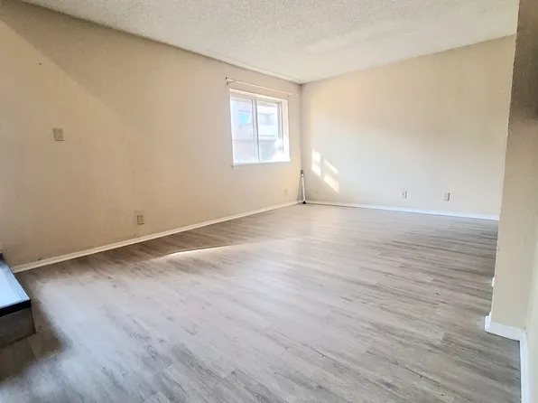 2217 E 66th Pl Unit 910, Tulsa, OK 74136