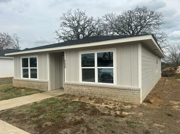 730 N Sanders St, Nacogdoches, TX 75964