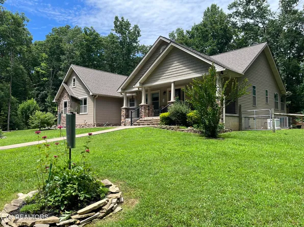 104 Bottom Dr, Monterey, TN 38574