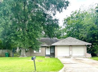 11906 Binghampton Dr, Houston, TX 77089