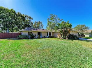 3348 Plantation Dr, Sarasota, FL 34231