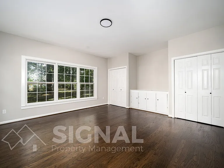 736 Martinwood Rd — Photo 15