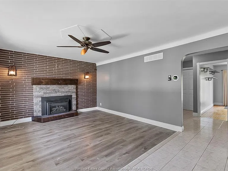 76 Texas Rd — Photo 5