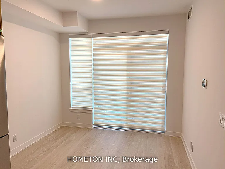 50 Upper Mall Way #B528 — Photo 4