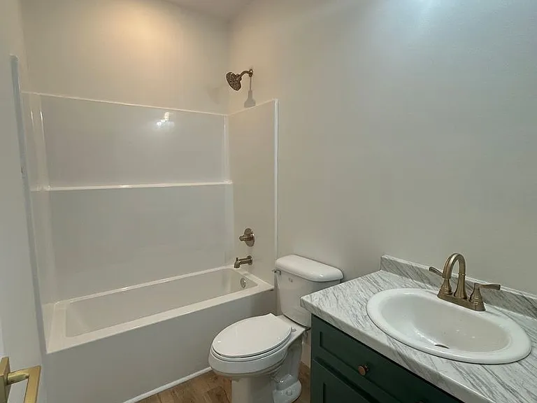 36 Walton Way — Photo 6