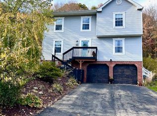 1214 Sandstone Ct, Tarentum, PA 15084