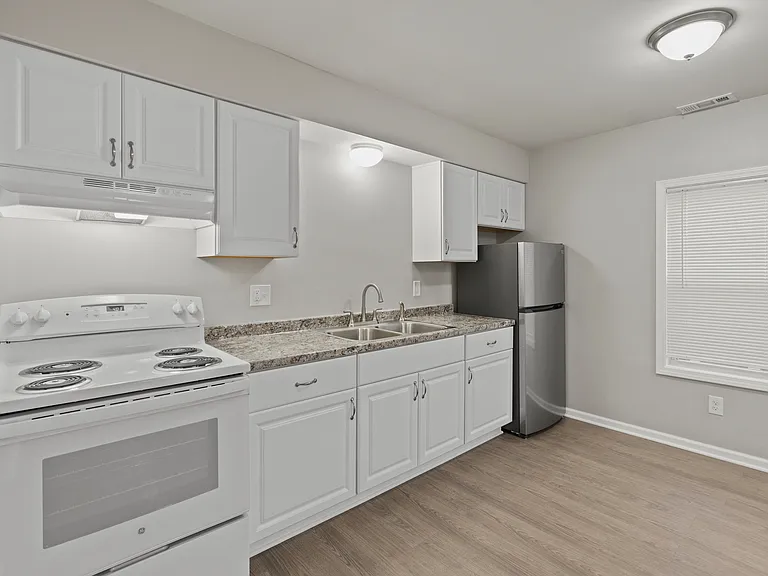 816 Asylum St #4 — Photo 8